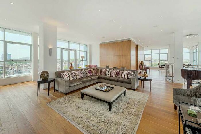 4 Bedroom Penthouse Flat To Rent In Roland House, 2 Roland Gardens, London, SW7