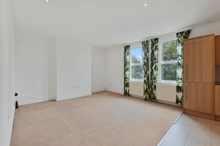 1 Bedroom Flat To Rent In Tff, Chamberlayne Road, Kensal Rise, NW10