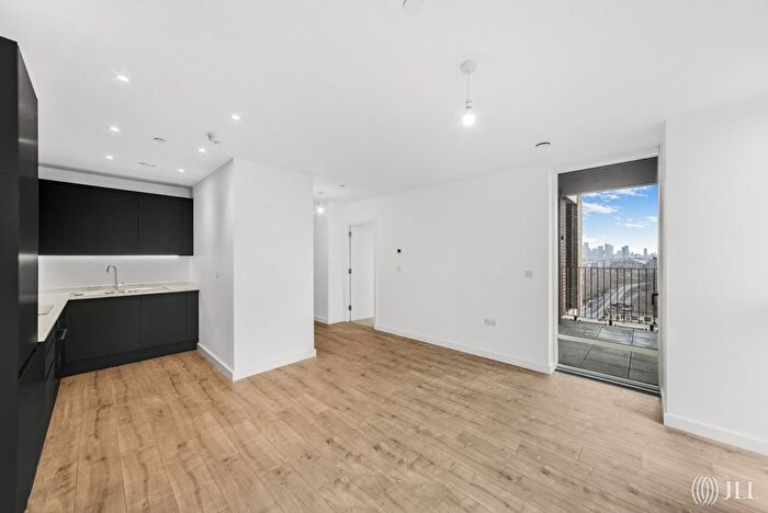 1 Bedroom Flat To Rent In New Kent Road, London, SE1