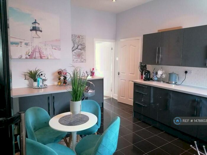 2 Bedroom Maisonette To Rent In Canterbury Street, South Shields, NE33