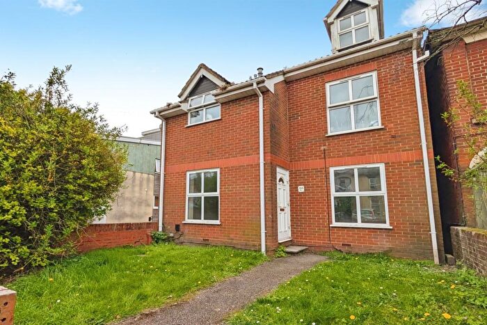 1 Bedroom Maisonette To Rent In Millbrook Road East, SO15