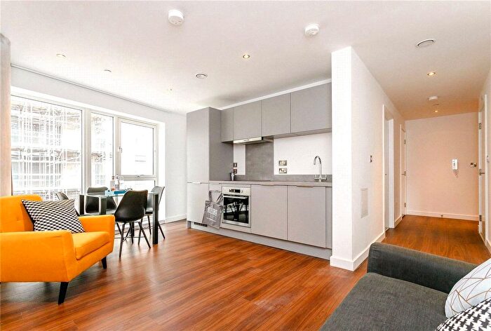 2 Bedroom Flat To Rent In Allegro, Exchange Square, The Priory Queensway, Birmingham, West Midlands, B4