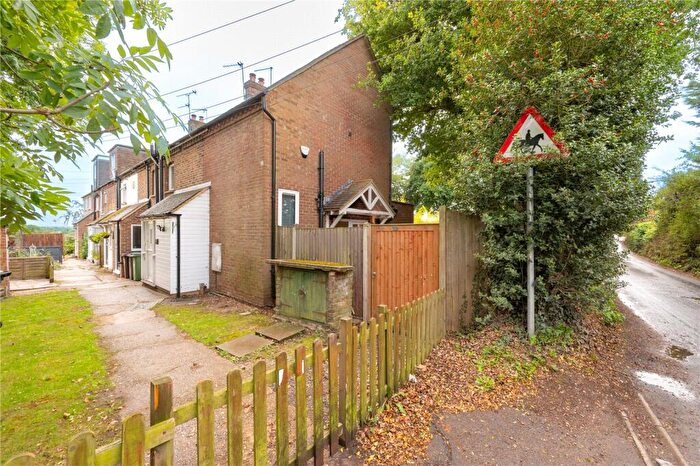 2 Bedroom End Of Terrace House To Rent In Chiswell Green Lane, St. Albans, Hertfordshire, AL2