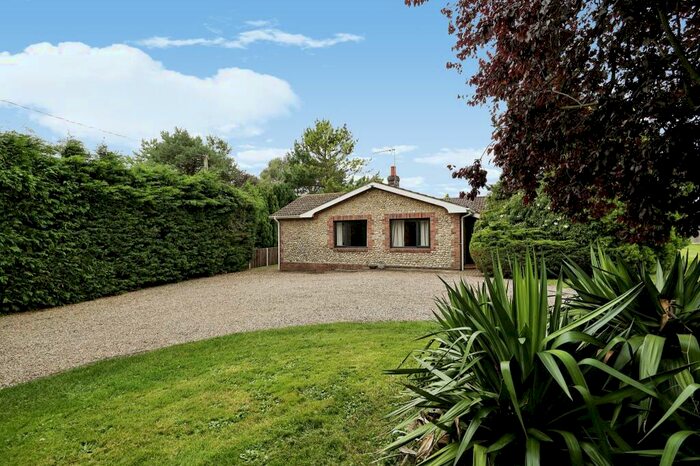 3 Bedroom Bungalow For Sale In Church Road, Aylmerton, Norwich, Norfolk, NR11