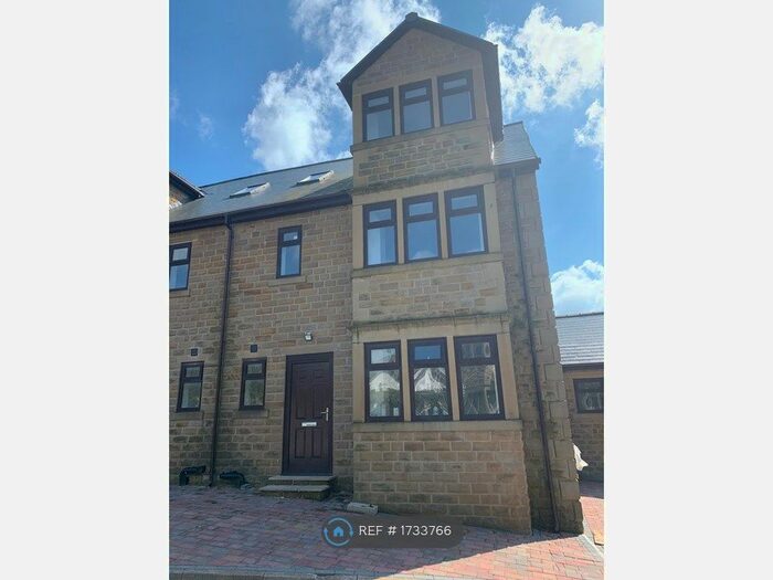 5 Bedroom Semi-Detached House To Rent In The Dean, Bradford, BD8