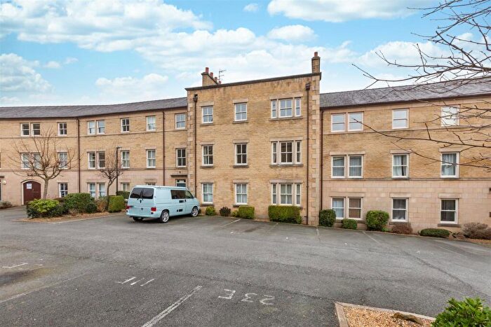 2 Bedroom Flat For Sale In Henry Street, Lancaster, LA1