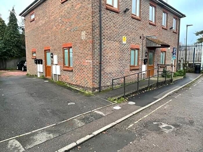 1 Bedroom Flat To Rent In East Park, Southgate, Crawley, RH10