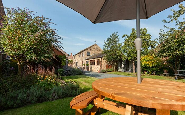 4 Bedroom Barn Conversion To Rent In Old Milling Barn, South Street, Barmby On The Marsh, DN14