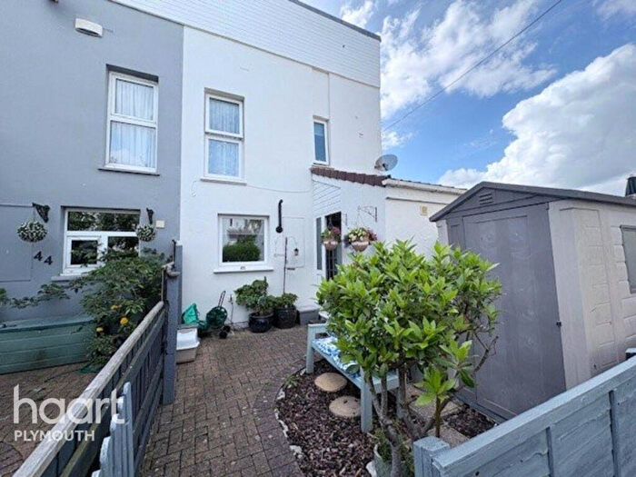 3 Bedroom Terraced House For Sale In Cunningham Road, Plymouth, PL5