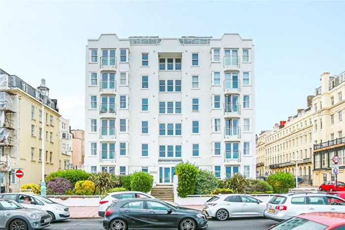 2 Bedroom Flat To Rent In Kings Road, Brighton, BN1