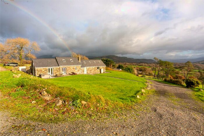 4 Bedroom Detached House For Sale In Pentrefelin, Criccieth, Gwynedd, LL52