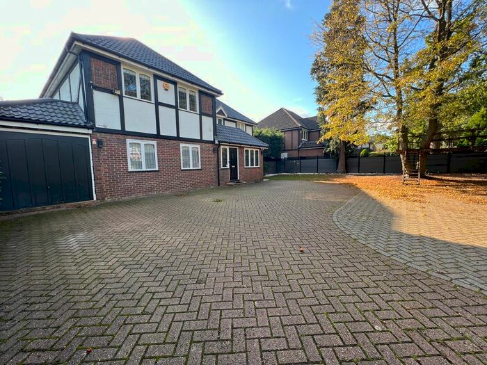 5 Bedroom Detached House To Rent In Orchard Avenue, Croydon, CR0