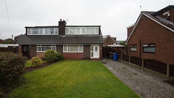 3 Bedroom Semi-Detached House For Sale In Windsor Road, Ashton-In-Makerfield, WN4