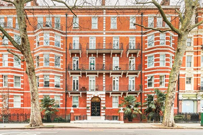 2 Bedroom Flat To Rent In Old Brompton Road, London, SW5