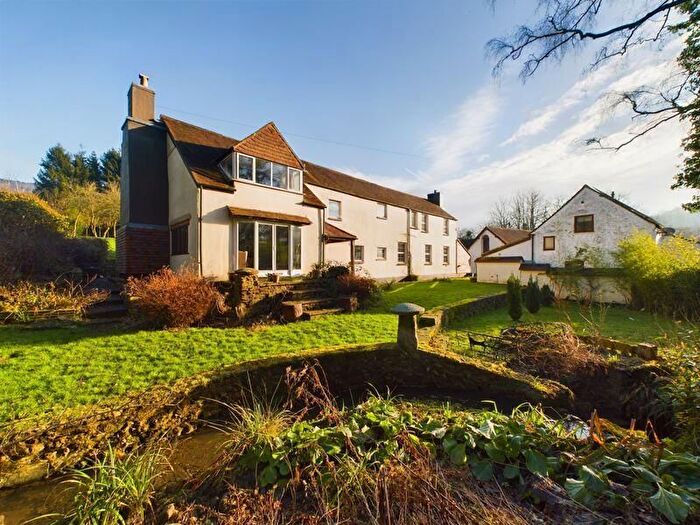 6 Bedroom Detached House For Sale In The Rock, Longhope, GL17