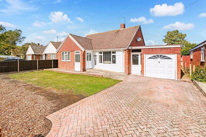 3 Bedroom Bungalow For Sale In Bourne Close, Fishbourne, PO19