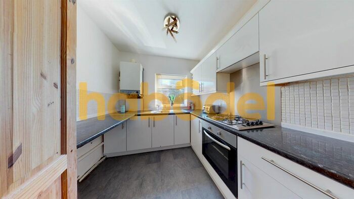 2 Bedroom Flat To Rent In Angerton Gardens, Fenham, Newcastle Upon Tyne, NE5