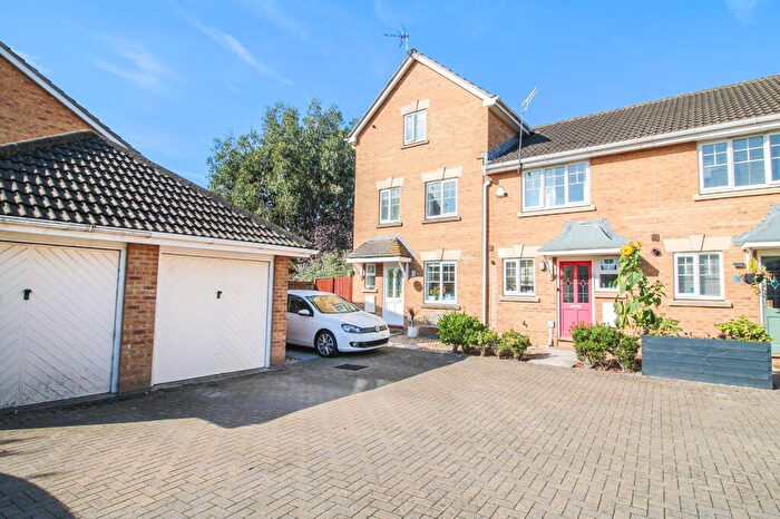 4 Bedroom Town House For Sale In Lambourne Way, Portishead, Bristol, BS20