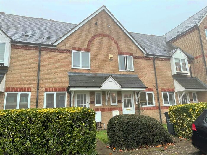 2 Bedroom Semi-Detached House To Rent In Norbury Avenue, Watford, WD24