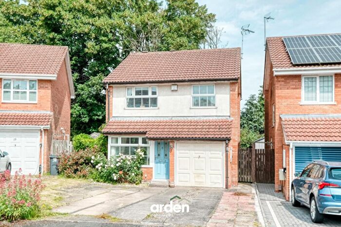 3 Bedroom Detached House For Sale In Woodham Close, Rednal, B45