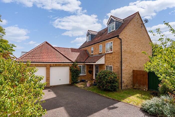 5 Bedroom Detached House For Sale In Shearling Drive, Lower Cambourne, CB23