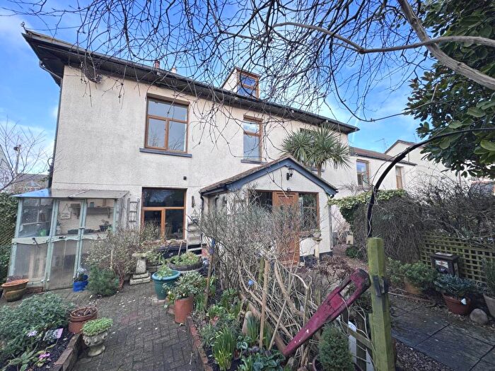 6 Bedroom Semi-Detached House For Sale In Trinity Road, Exmouth, EX8