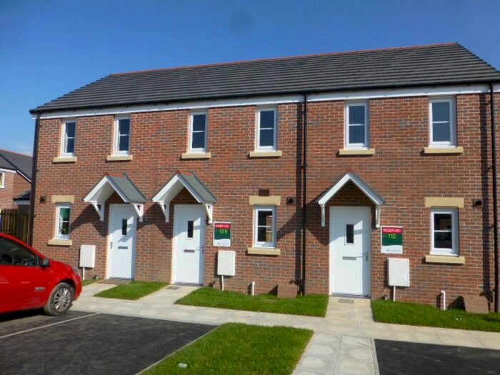 2 Bedroom Property To Rent In Maes Pedr, Carmarthen, SA31