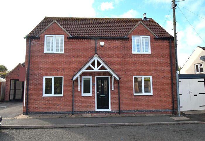 4 Bedroom Detached House For Sale In Post Office Lane, Nottingham, NG13