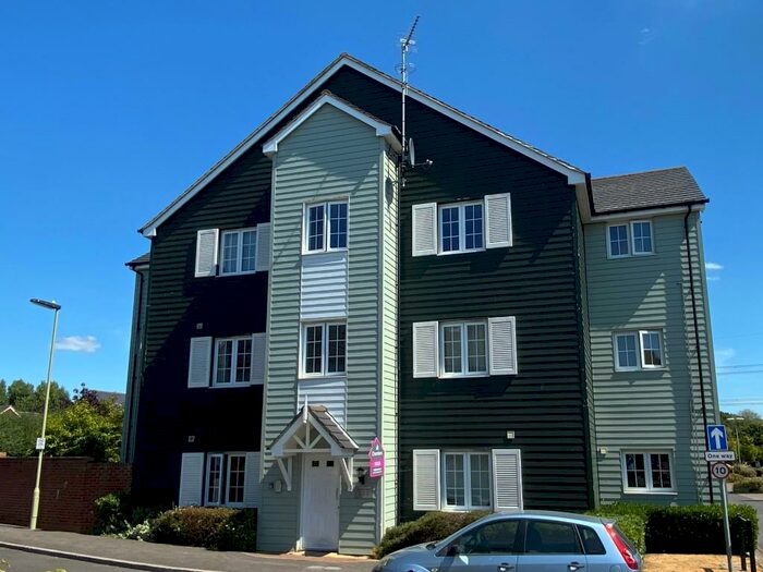2 Bedroom Apartment To Rent In Titchfield Common, PO14
