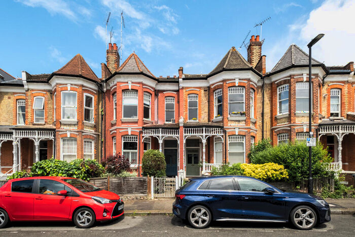 1 Bedroom Flat For Sale In Elder Avenue, London, N8