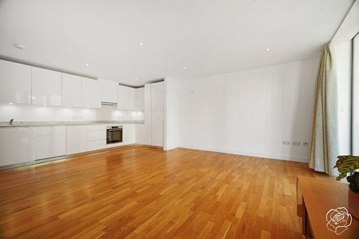 2 Bedroom Flat For Sale In Titian Heights, Scarlet Close, Stratford, E20