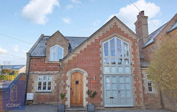 3 Bedroom Character Property For Sale In Taverham Road, Taverham, Norwich, NR8