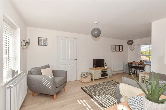 1 Bedroom Property For Sale In Easington Place, Aylesham, Canterbury, Kent, CT3