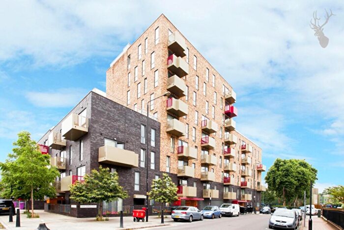 1 Bedroom Apartment To Rent In White Horse Lane, Stepney Green, E1