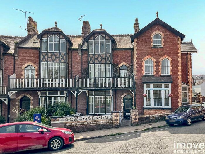 1 Bedroom Flat To Rent In Palace Avenue, Paignton, TQ3