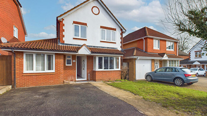 4 Bedroom Detached House To Rent In Redwood Drive, Aylesbury, Buckinghamshire, HP21