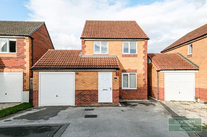 3 Bedroom Detached House For Sale In Masefield Avenue, Chesterfield, S42