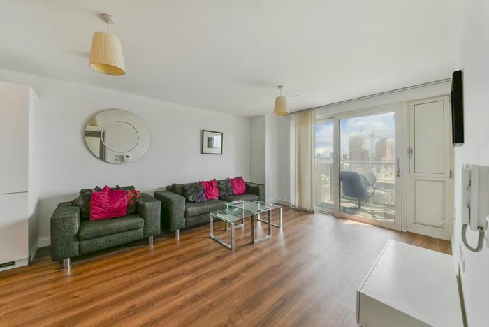 2 Bedroom Flat To Rent In Marner Point, St Andrews, Jefferson Plaza, Bow, E3