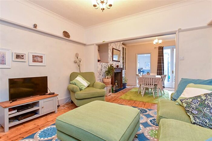 3 Bedroom Terraced House For Sale In High Street, Hurstpierpoint, West Sussex, BN6