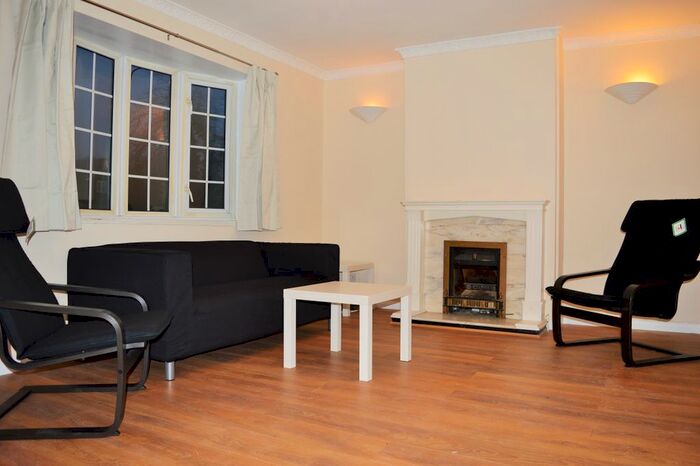 3 Bedroom Terraced House To Rent In Buttfield Close, Dagenham, RM10