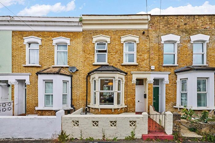 4 Bedroom Property To Rent In Elverson Road, London, SE8