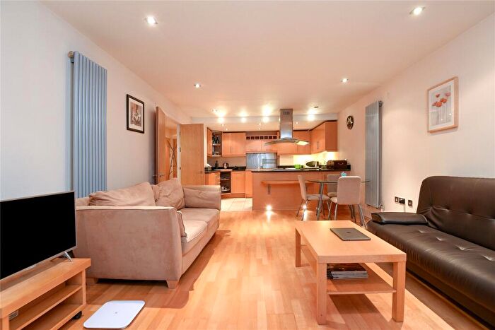 1 Bedroom Flat To Rent In Millharbour, Canary Wharf, London, E14