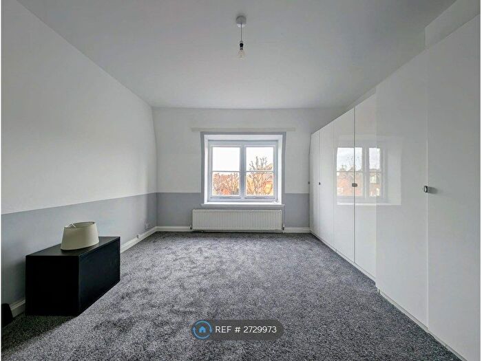 2 Bedroom Flat To Rent In Erpingham Road, London, SW15