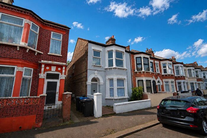 2 Bedroom Flat To Rent In Nova Road, Croydon, CR0