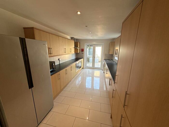 6 Bedroom House To Rent In Mackintosh Place, Cardiff, CF24