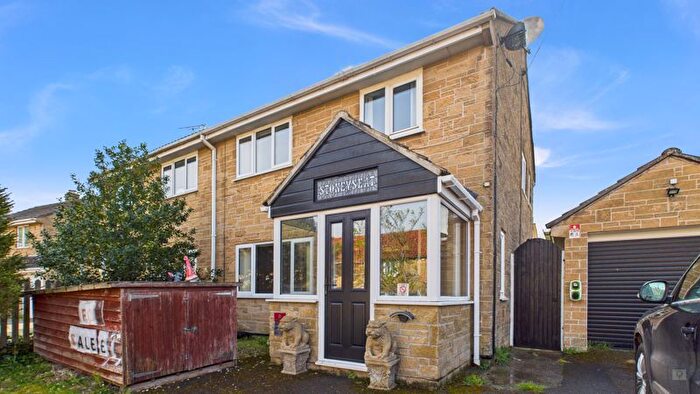 3 Bedroom Semi-Detached House To Rent In West Street, South Petherton, TA13