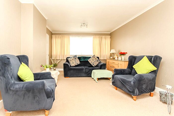 3 Bedroom End Of Terrace House For Sale In Barret Close, Wellingborough, NN8