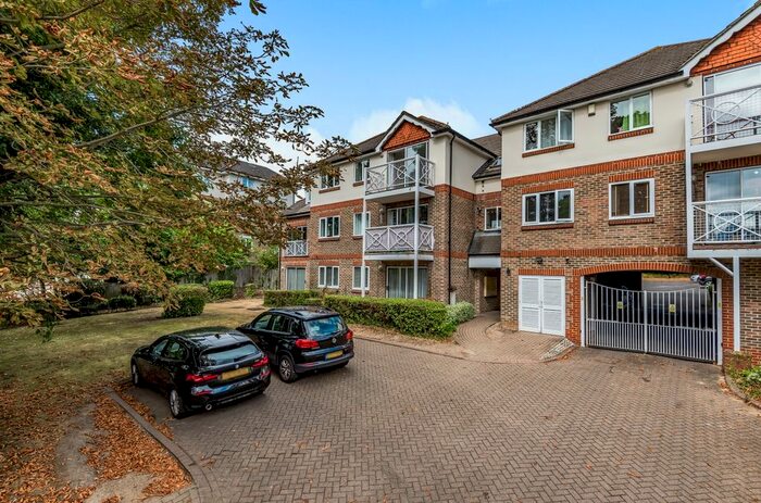 2 Bedroom Flat To Rent In Westmoreland Road, Bromley, BR2