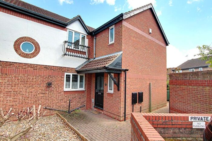 3 Bedroom House To Rent In Colleridge Grove, Beverley, East Riding Of Yorkshire, Uk, HU17