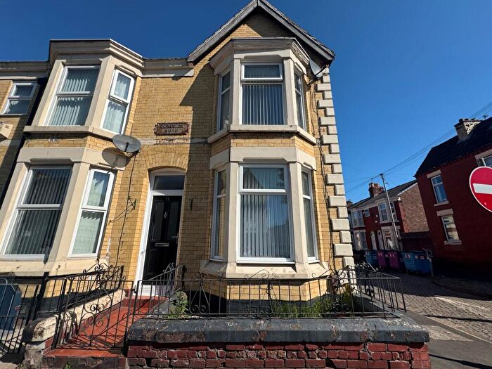 4 Bedroom House To Rent In Edinburgh Road, L7